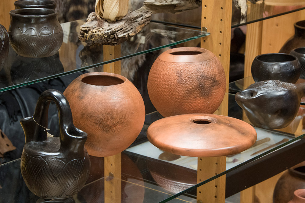 native-american-pottery-2